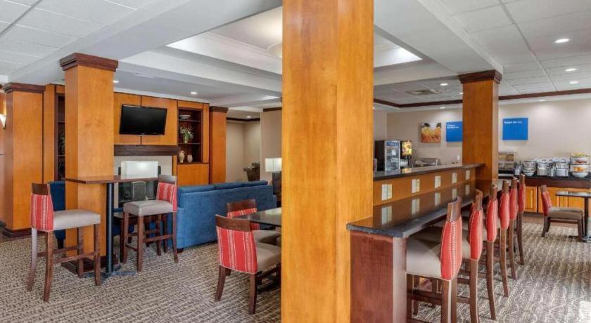 Comfort Inn & Suites Камдън Екстериор снимка